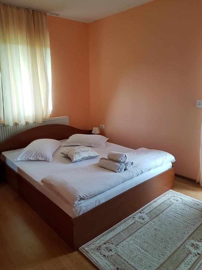 Cazaci Vila Carmen מראה חיצוני תמונה