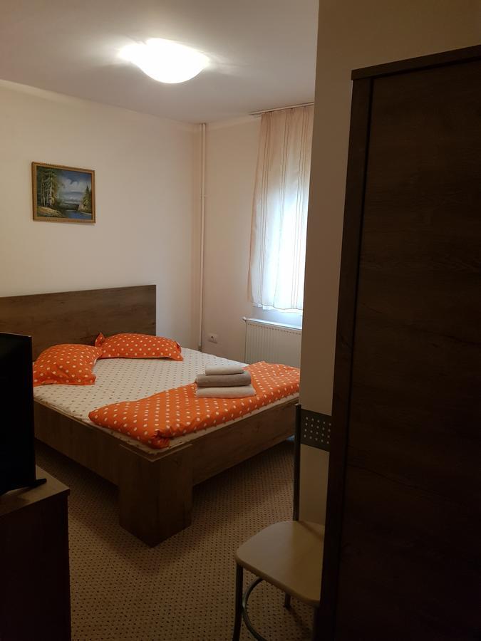 Cazaci Vila Carmen מראה חיצוני תמונה